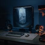 Nowoczesne stanowisko do gier MMO z podświetlanym komputerem
